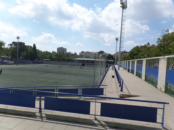 Campo Municipal de Futbol Porta (Can Dragó)