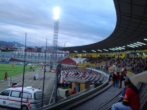 Estadio Alejandro Serrano Aguilar