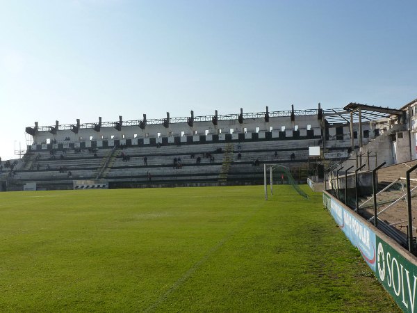 Estádio Comendador Manuel de Oliveira Violas